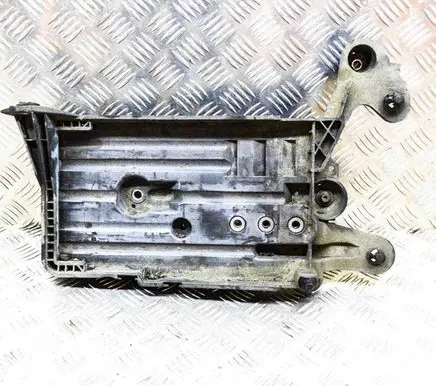 Skoda Octavia Mk3 (5E) Battery box tray 5Q0915331J 5Q0915321H