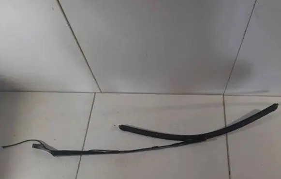 Tesla Model X Front wiper blade arm 24027217