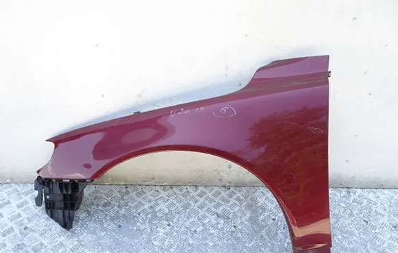 Volvo V70 Fender