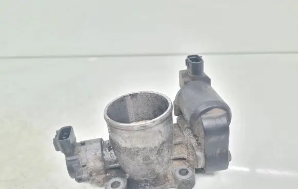 Toyota Avensis T250 Throttle valve 0R010 1923002010