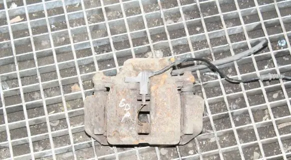 Mercedes-Benz SLK R171 Front brake caliper