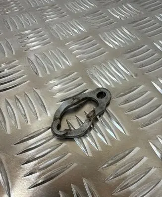 Volvo XC60 Fuel Injector clamp holder 