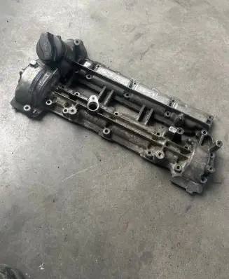 Mercedes-Benz R W251 Rocker cam cover A6420101630 6420101630