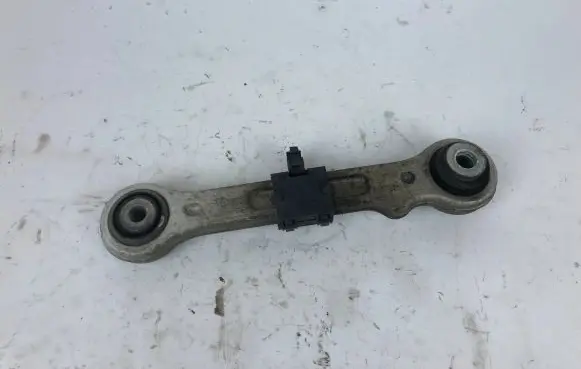Maserati Levante Rear upper control arm/wishbone 06700320170 017069573001912