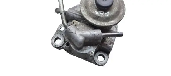Toyota Avensis T250 Fuel filter bracket/mount holder 233800R010 233800R012 233800R011