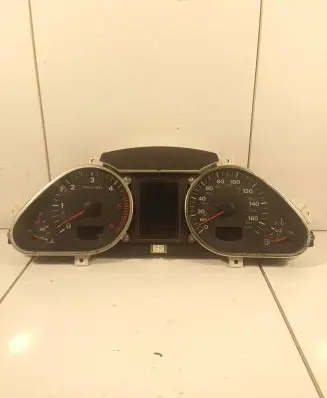 Audi Q7 4L Speedometer (instrument cluster)