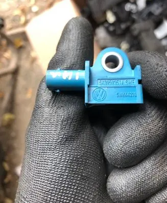 Audi Q3 8U Airbag deployment crash/impact sensor 5k0959351a