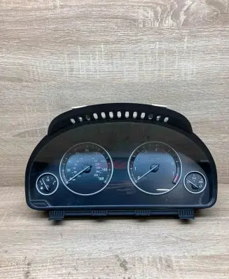 BMW 5 F10 F11 Speedometer (instrument cluster) 9280481 25811511