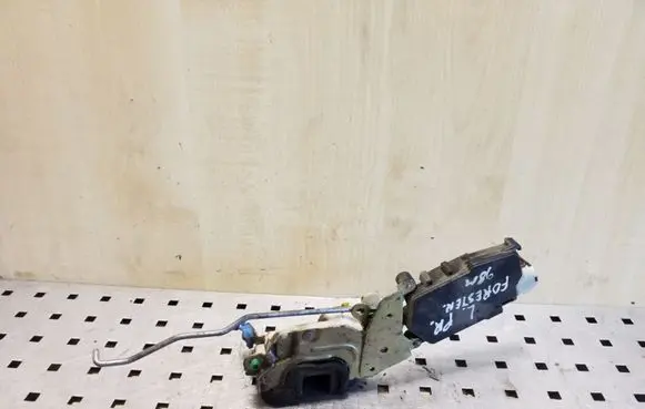 Subaru Forester SF Front door lock