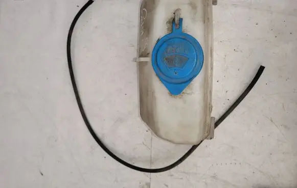 Suzuki Jimny Windscreen/windshield washer pump 060210-1480