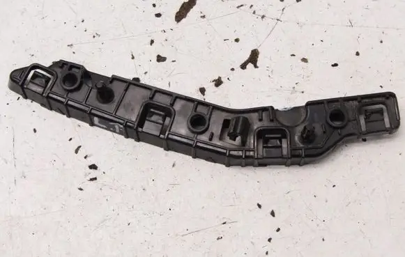 Peugeot 2008 II Front bumper mounting bracket 9825853780