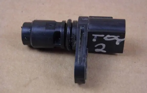 Toyota Yaris XP210 Camshaft position sensor 9091905096