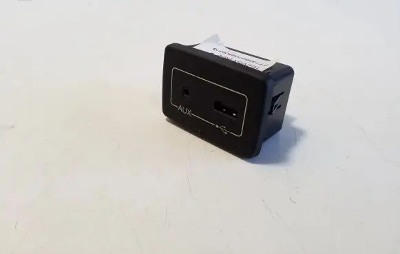 Fiat Ducato AUX in-socket connector 