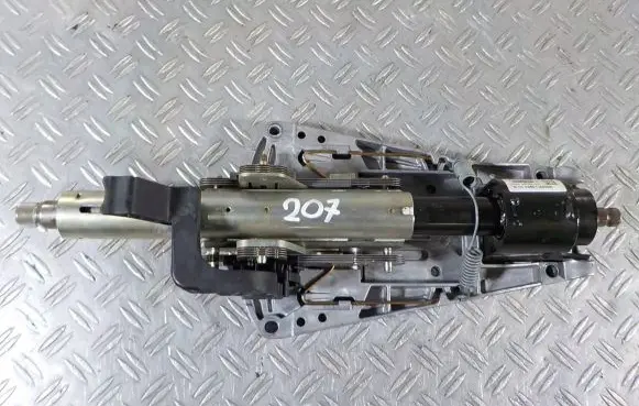 Mercedes-Benz E C207 W207 Steering wheel axle A2044604516 0063590 1017201069