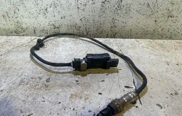 BMW X1 U11 Lambda probe sensor 8490587 47516
