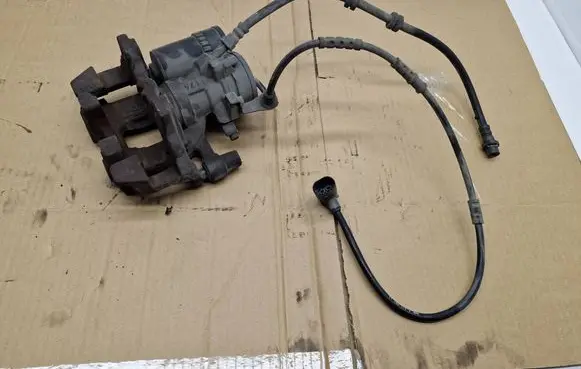 BMW X1 F48 F49 Rear brake caliper 34206883033 6883033 34216860007