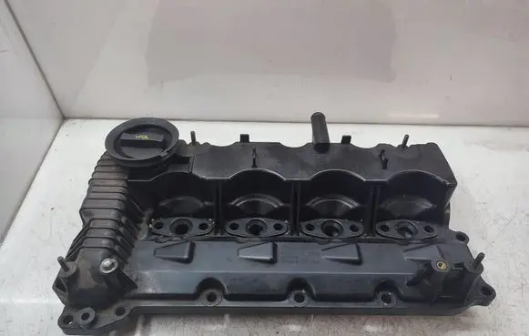 Mazda 6 Rocker cam cover R2AA10220