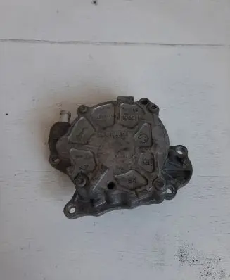 Audi A4 S4 B8 8K Vacuum pump 03L145100F