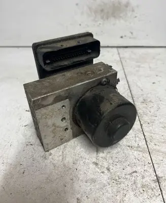 Mercedes-Benz C W203 ABS Pump A2095450332 00009288D1