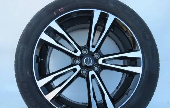 Volvo V90 Cross Country R19 alloy rim 31381536