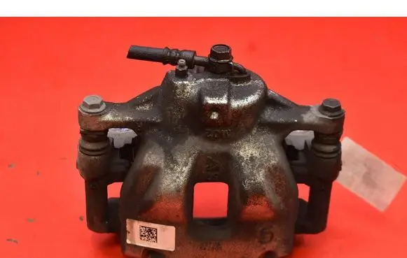 Toyota Yaris Cross Front brake caliper 