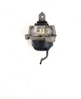 BMW 5 F10 F11 Engine mount bracket 6777381