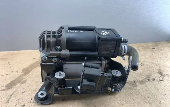BMW 5 G30 G31 G38 Air suspension compressor/pump 6886721 37206886721