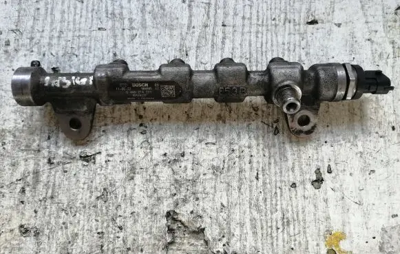 Opel Insignia A Fuel main line pipe 55576177