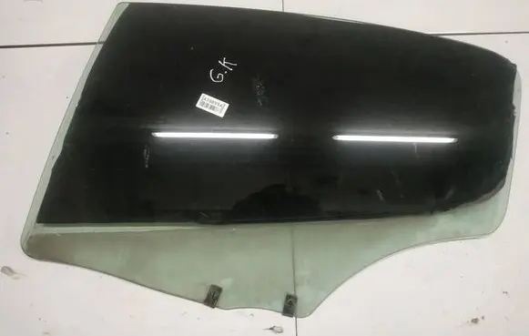 Peugeot 407 Rear door window glass as2