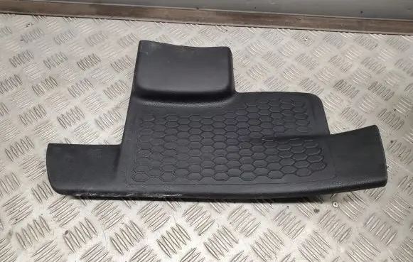 Dodge Durango III Rear sill trim cover 1NC85DX9AD 1NC85TRMAD