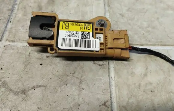 Opel Signum Airbag deployment crash/impact sensor BJS00006HLG 13102027