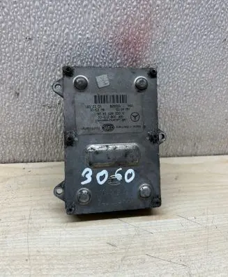 Mercedes-Benz E W211 Headlight ballast module Xenon 5DF00827900