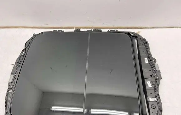 Audi Q3 F3 Sunroof set 83A877041