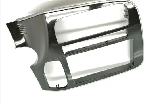Mitsubishi Outlander Radio/GPS head unit trim 