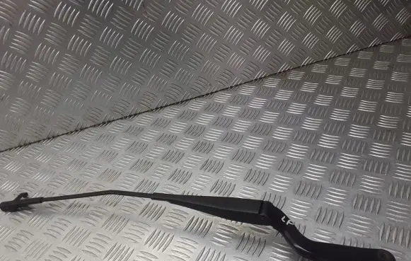Ford Focus Front wiper blade arm 3M5117526