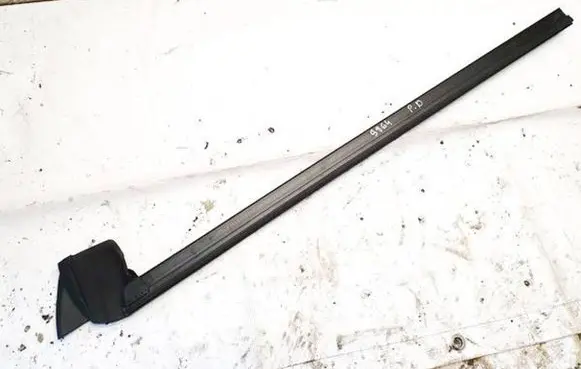 Tesla Model Y Front door glass trim molding 150006300c 1500063-00-c