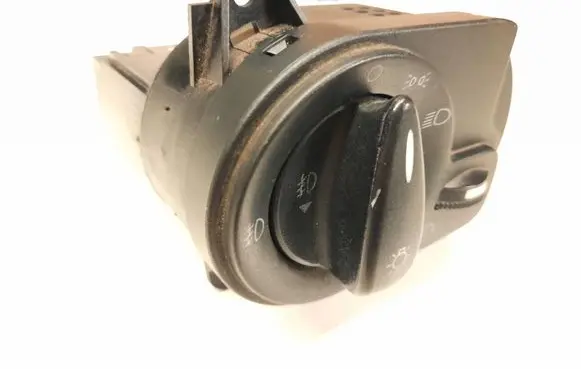 Ford Focus Light switch 4S4T13A024