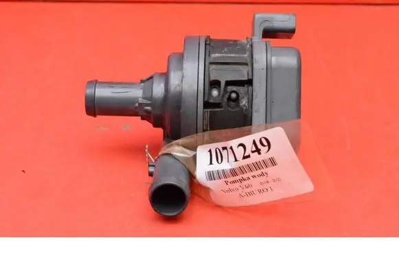 Volvo V60 Water pump 31493259