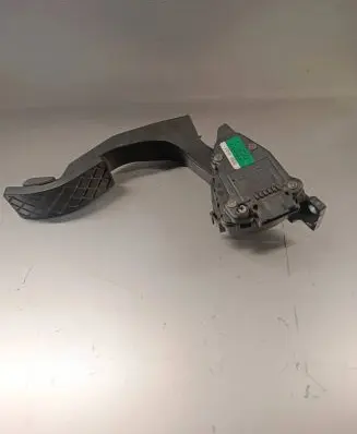 Audi A8 S8 D3 4E Accelerator throttle pedal 4E1723523E F30015601 6PV00802642