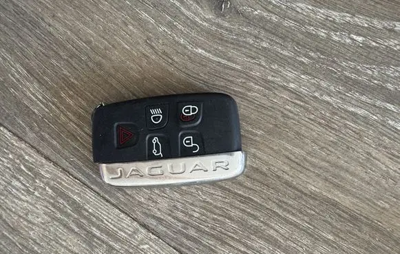 Jaguar XJ X351 Ignition key/card DDD
