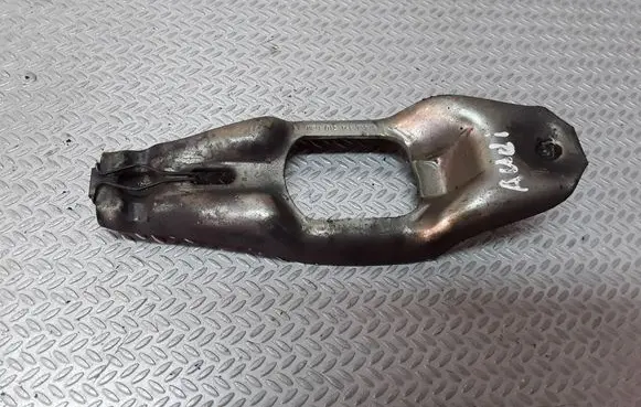 Volkswagen PASSAT B5 Clutch release arm fork 012141719B