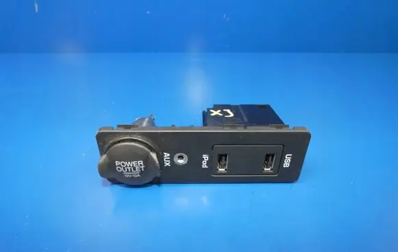Jaguar XJ X351 AUX in-socket connector 