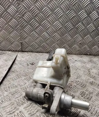 Volkswagen PASSAT B6 Master brake cylinder