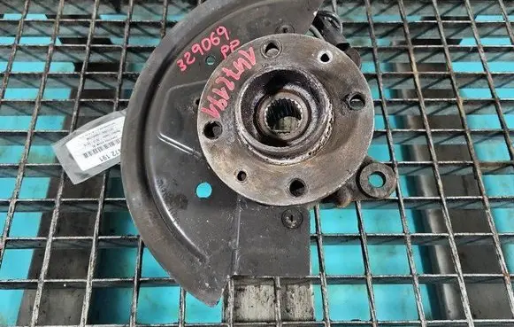 Renault Captur Front wheel hub spindle knuckle IMPRK1472191