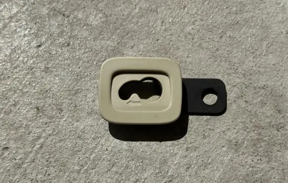 Volvo V60 Cargo luggage net fixing mount 