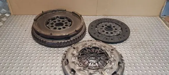 Volvo V60 Dual mass flywheel 31437538 31437169