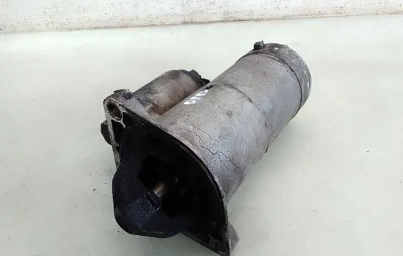 Opel Zafira B Starter motor 55352882