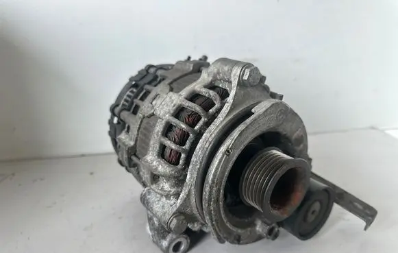 BMW 7 G11 G12 Generator/alternator 8571358 0125815004