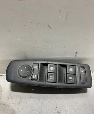 Renault Laguna III Electric window control switch 809610007R 8078196