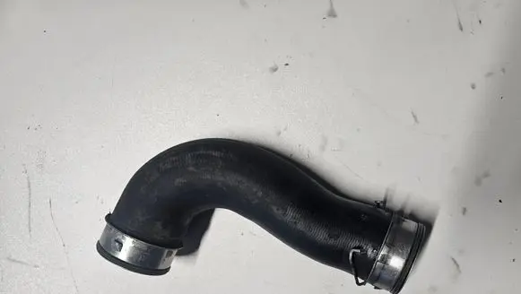 Intercooler hose/pipe